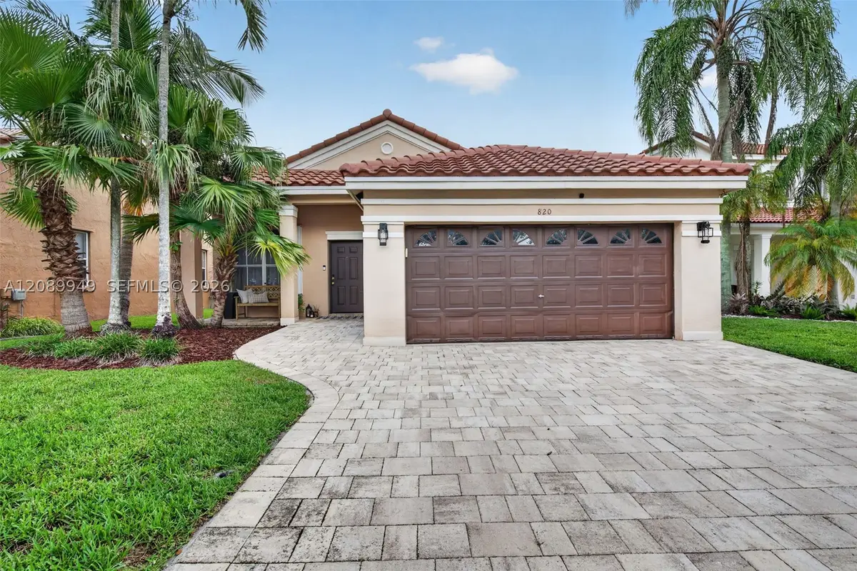 820 Falling Water Rd, Weston, FL 33326 - #1