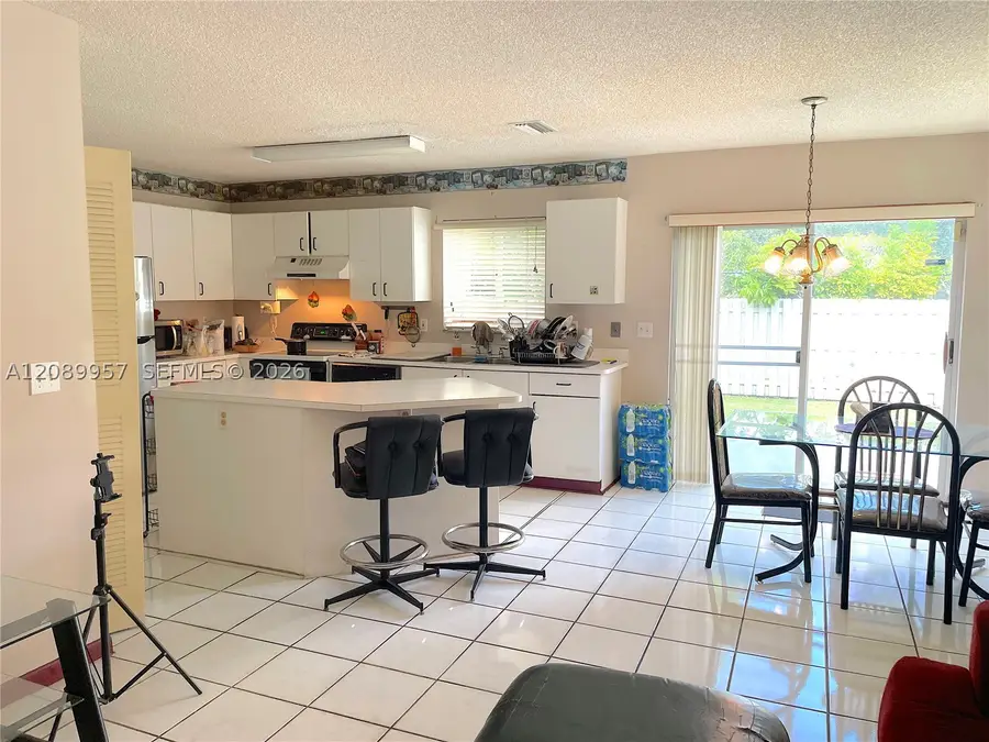 8851 SW 9th Ct, Pembroke Pines, FL 33025 - #3