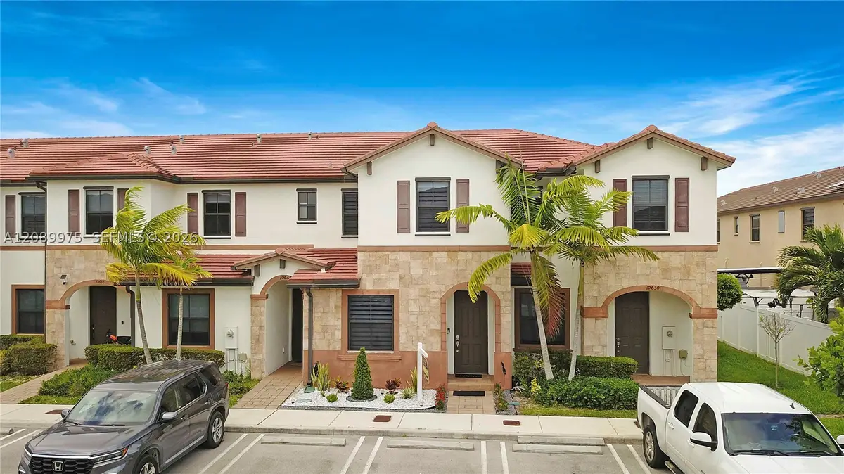 10628 W 33rd Way, Hialeah, FL 33018 - #1
