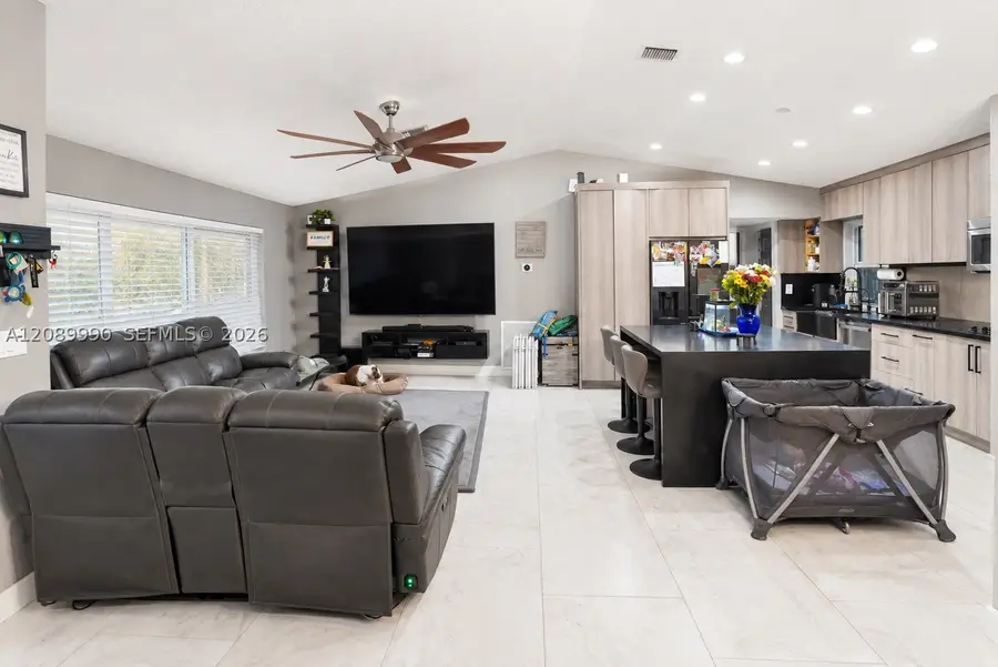 8501 NW 53rd St, Lauderhill, FL 33351 - #2