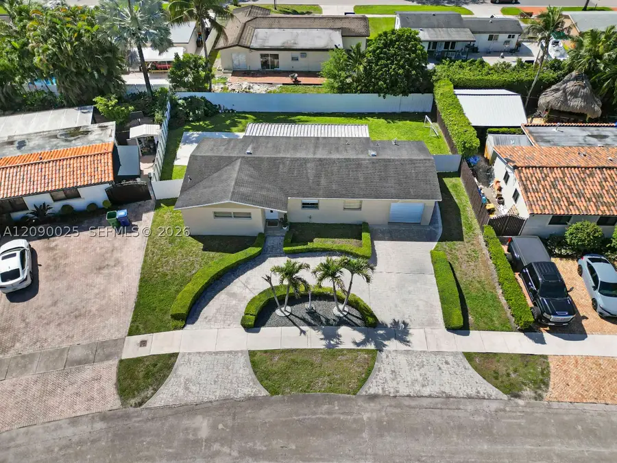 8530 NW 179th St, Hialeah, FL 33015 - #2