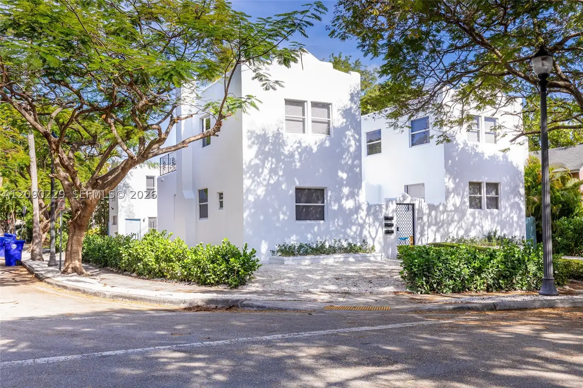 137 NE 47th St, Miami, FL 33137 - #1