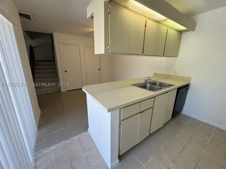 719 Mill Valley Pl #719, West Palm Beach, FL 33409 - #3