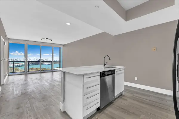 888 Biscayne Blvd #1710, Miami, FL 33132