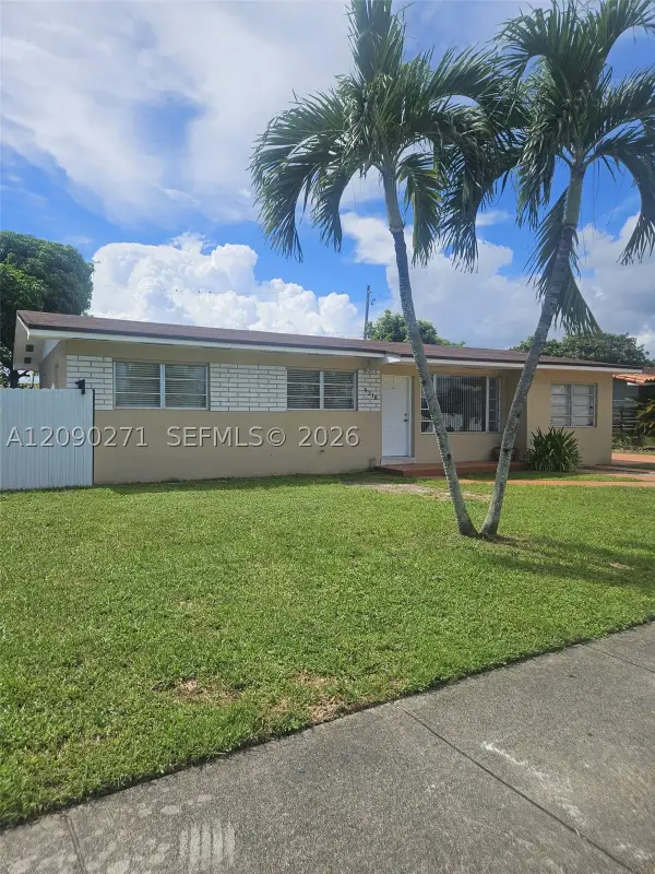 5318 W 4th Ln, Hialeah, FL 33012