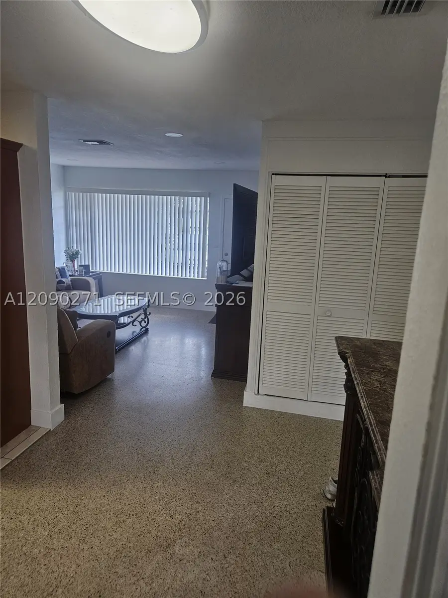 5318 W 4th Ln, Hialeah, FL 33012 - #3