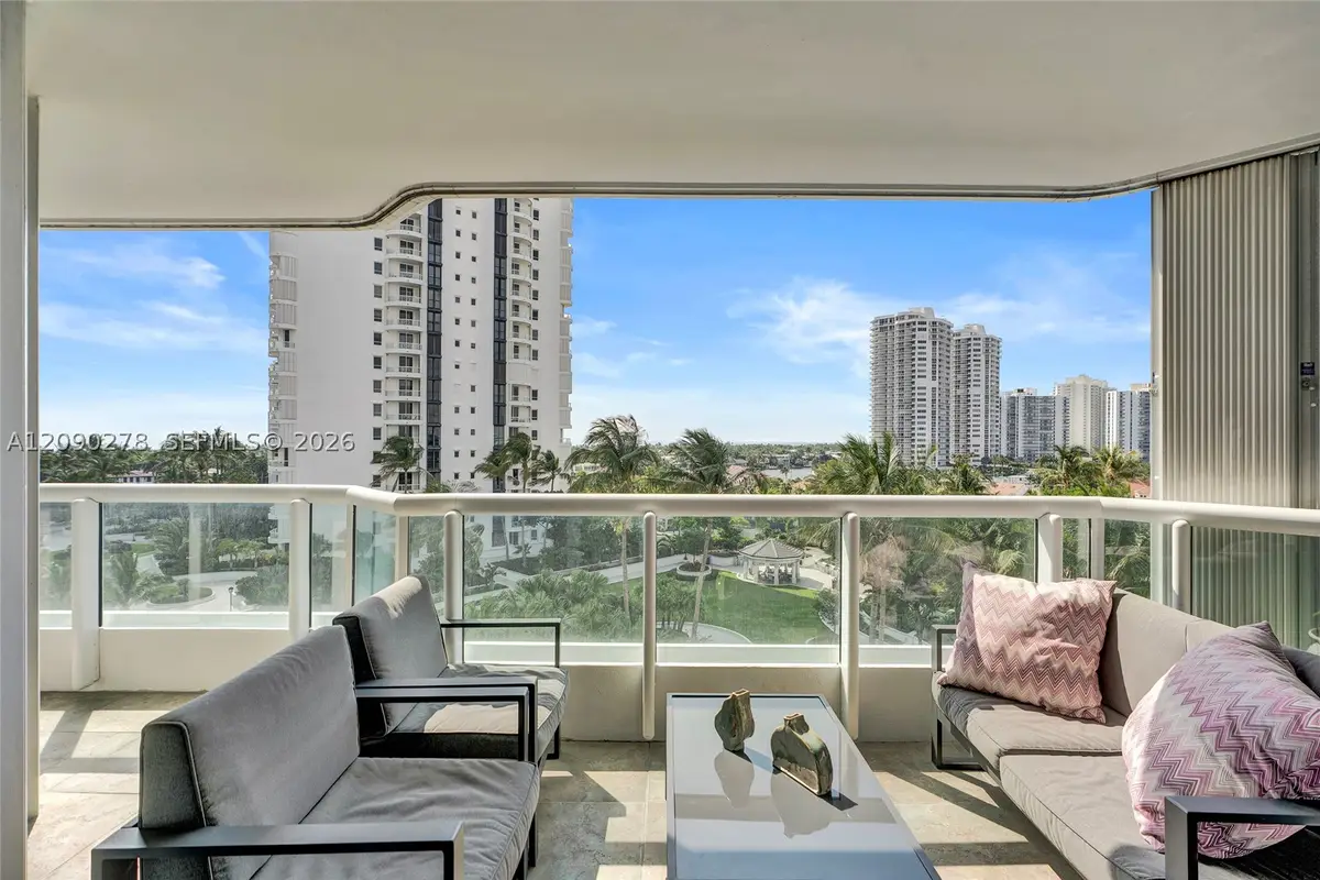 21055 Yacht Club Dr #901, Aventura, FL 33180 - #1