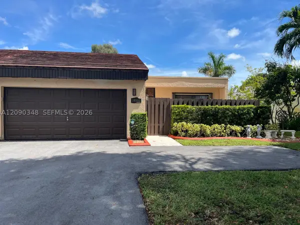 19505 E Lake Dr, Hialeah, FL 33015