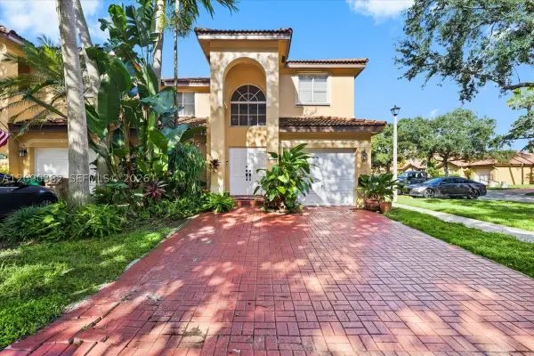 195 Sable Palm Way, Davie, FL 33325