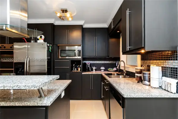 8400 W Sample Rd #206, Coral Springs, FL 33065