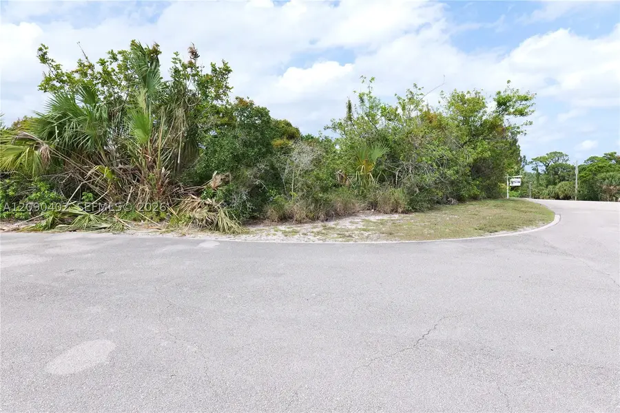 9701-B SE Water St, Hobe Sound, FL 33455 - #2