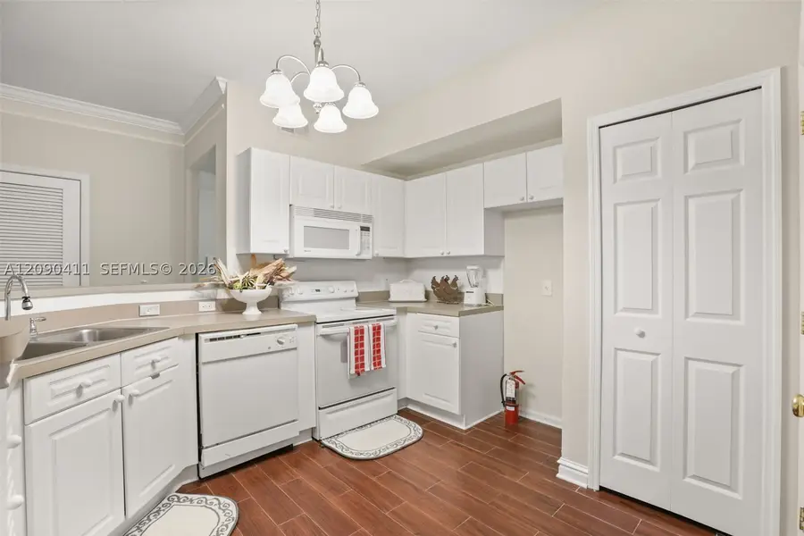 211 Longview #102, Kissimmee, FL 34747 - #3
