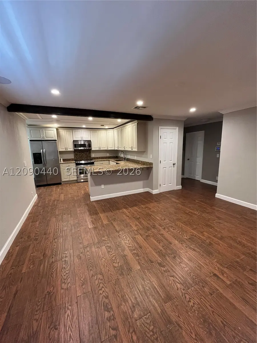 217 SW 10th St, Hallandale Beach, FL 33009 - #3