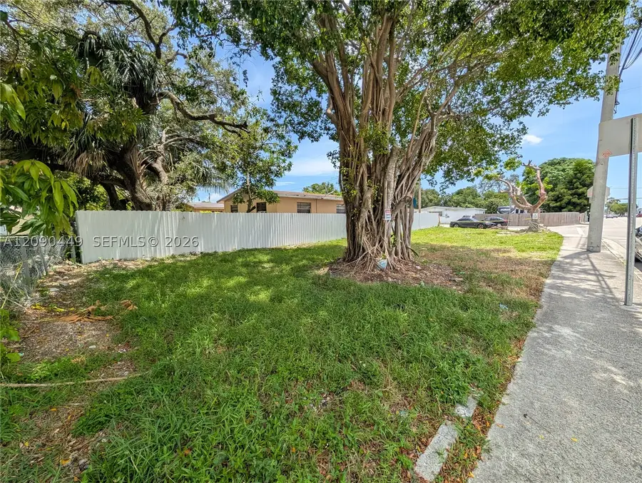 2155 NW 152nd St, Miami Gardens, FL 33054 - #3