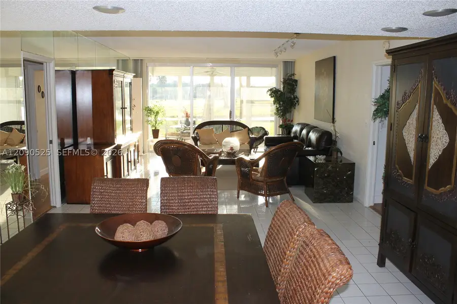 3980 Oaks Clubhouse Dr #110, Pompano Beach, FL 33069 - #2