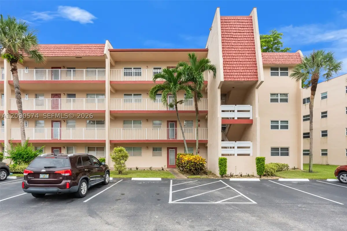 1040 Country Club Dr #208, Margate, FL 33063 - #1