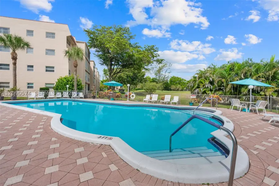 1040 Country Club Dr #208, Margate, FL 33063 - #2