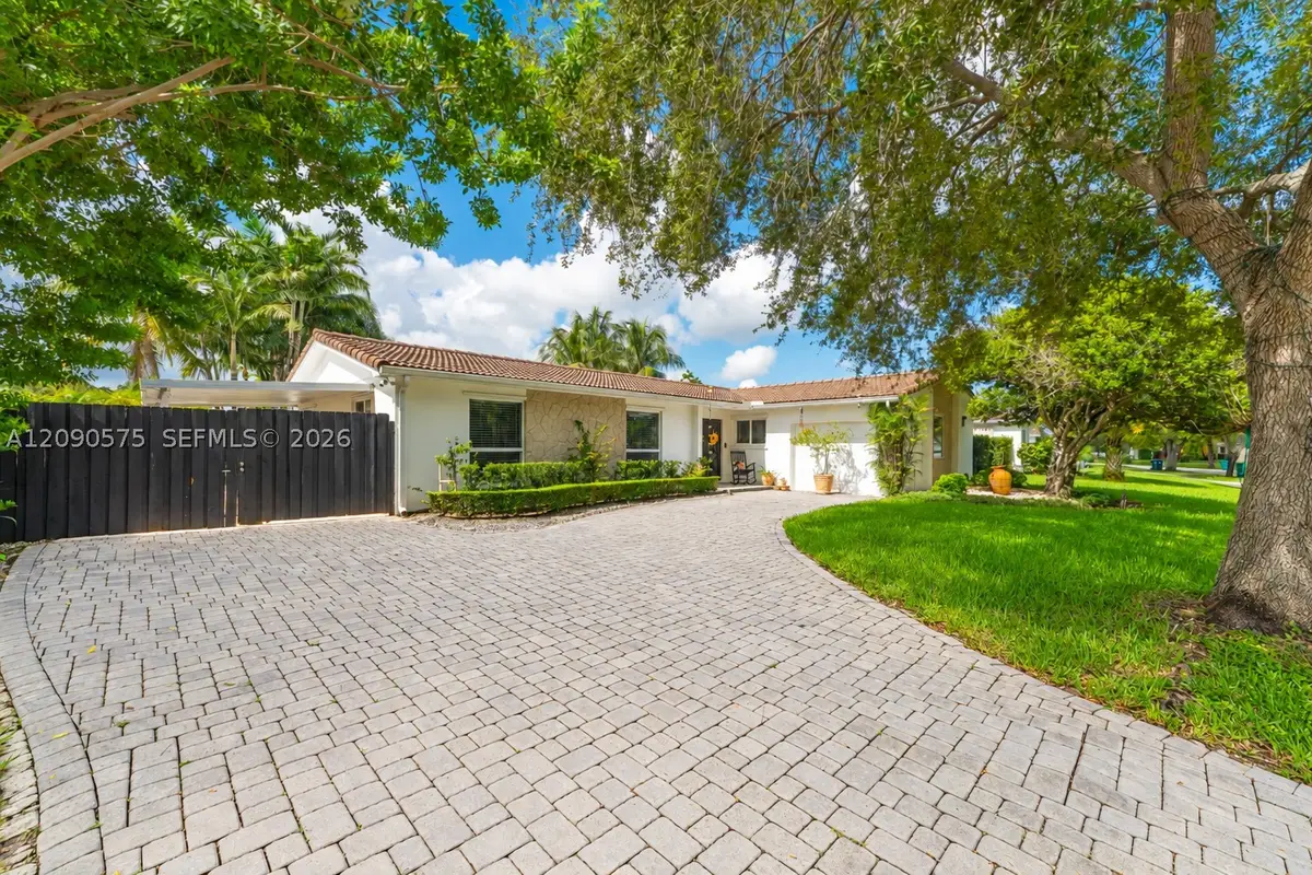 10420 SW 99th St, Miami, FL 33176 - #1