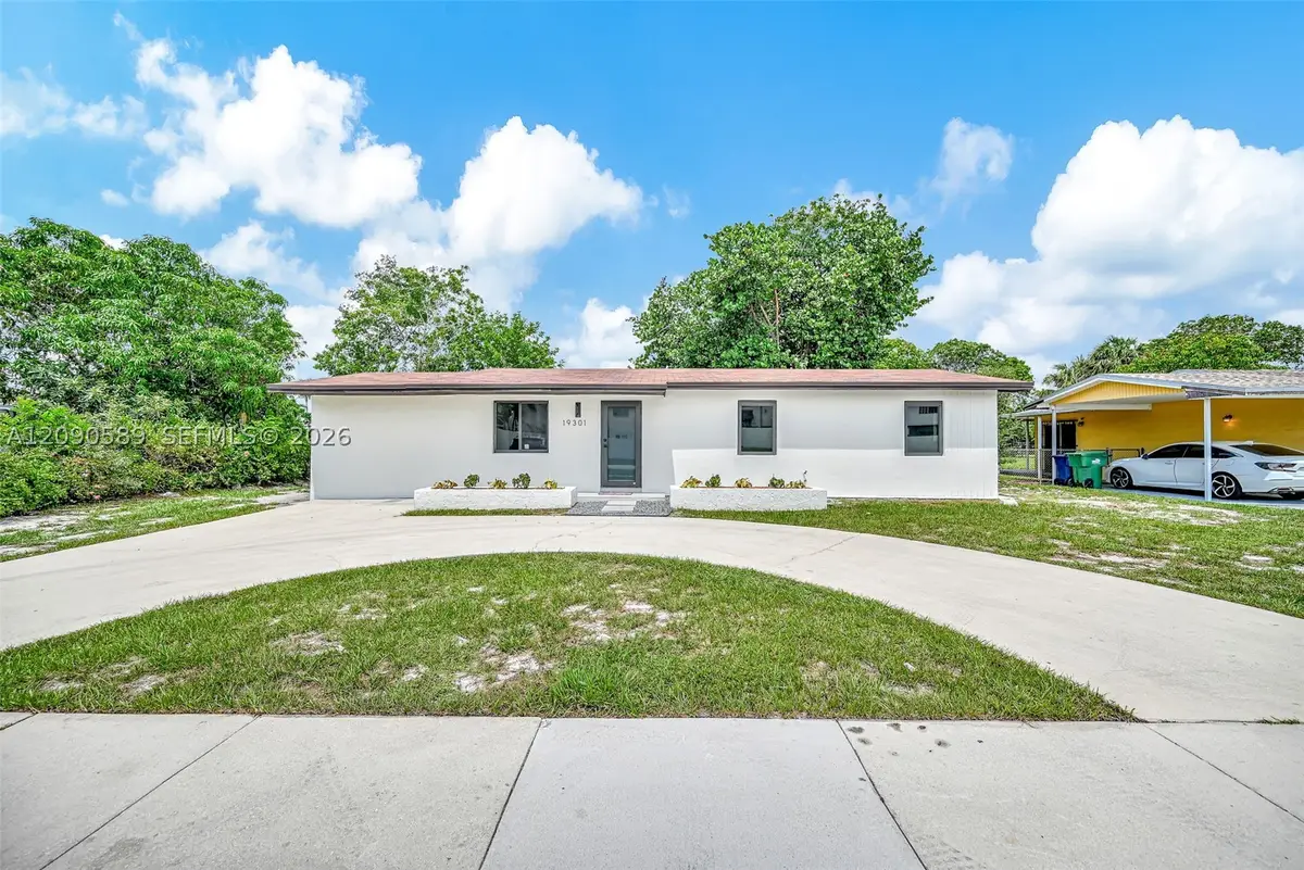19301 NW 52nd Ave, Miami Gardens, FL 33055 - #1