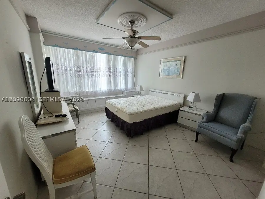 18041 Biscayne Blvd #203, Aventura, FL 33160 - #3