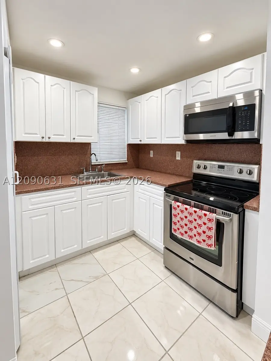 816 NW 87th Ave #203, Miami, FL 33172 - #3