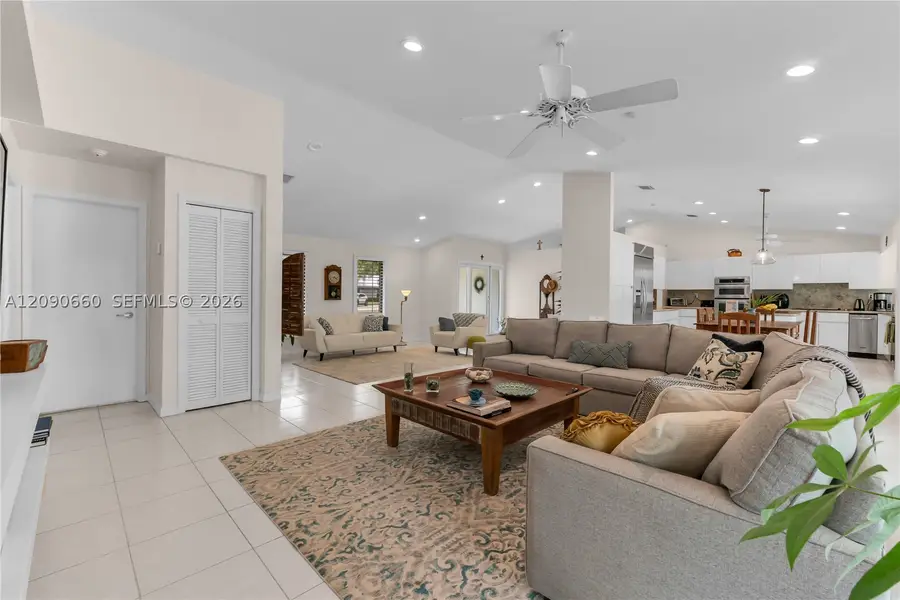 7915 SW 155th St, Palmetto Bay, FL 33157 - #2