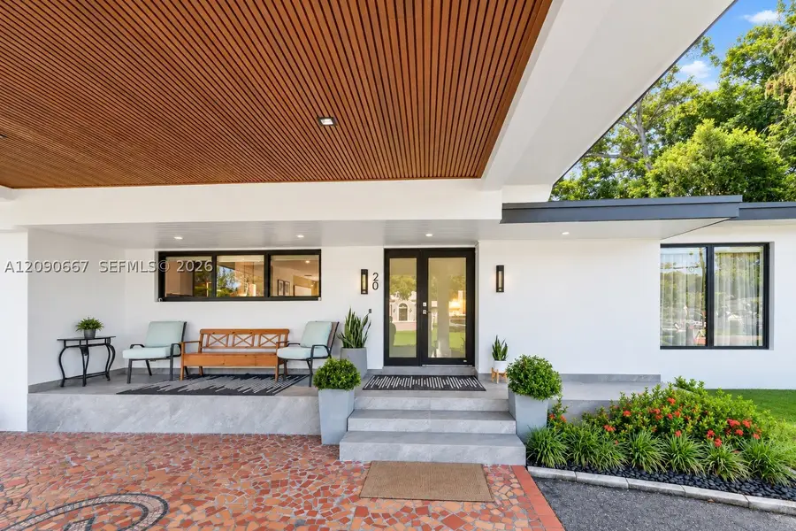 20 N Hibiscus Ct, Plantation, FL 33317 - #2