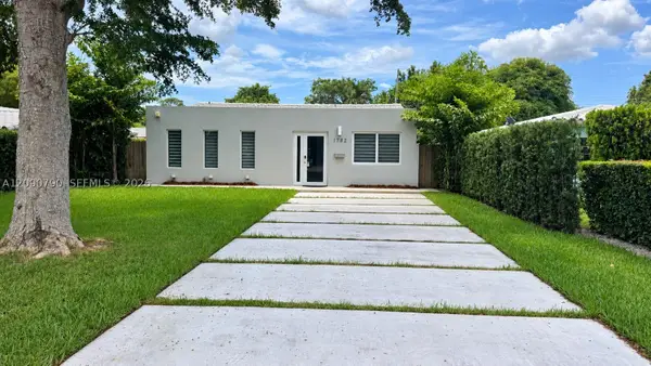 1782 NE 177th St, North Miami Beach, FL 33162