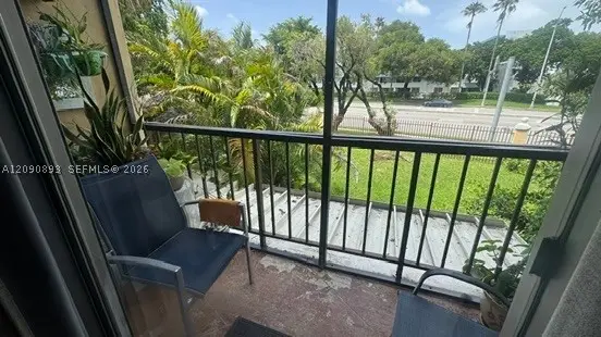 8850 Fontainebleau Blvd #203, Miami, FL 33172 - #3