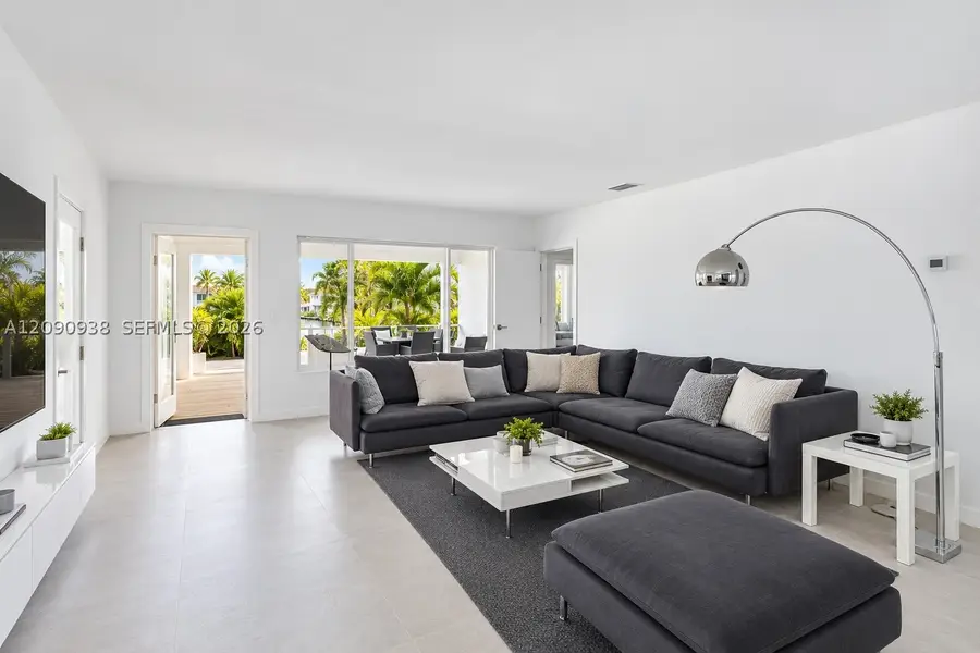 661 86th St, Miami Beach, FL 33141 - #3