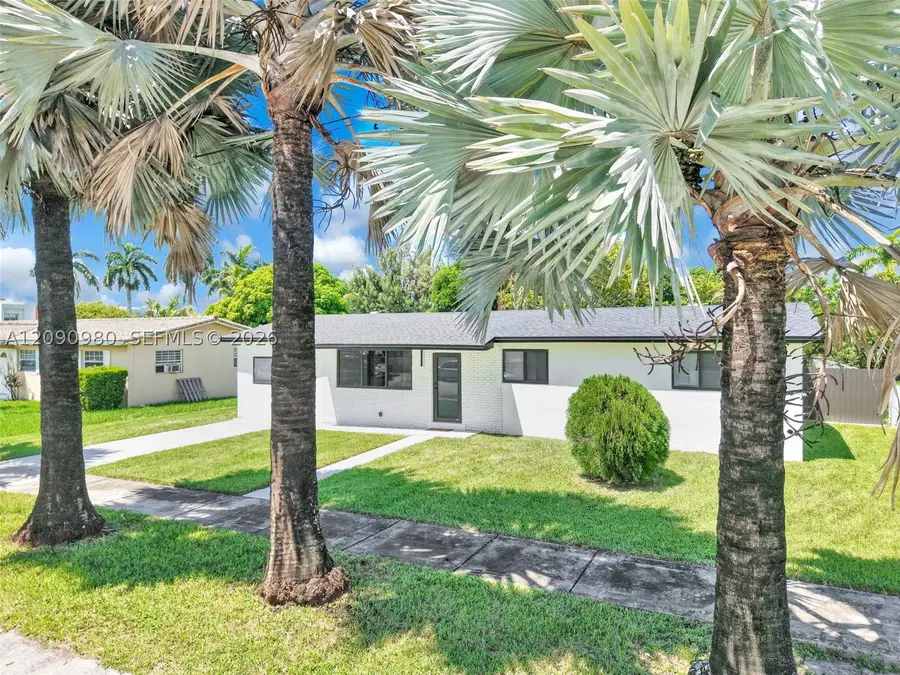 51 NW 161st St, Miami, FL 33169 - #2