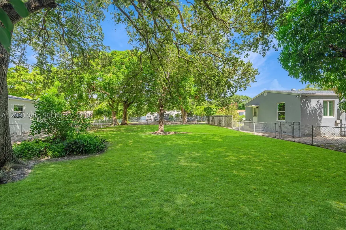 1060 NW 44th St, Miami, FL 33127 - #1