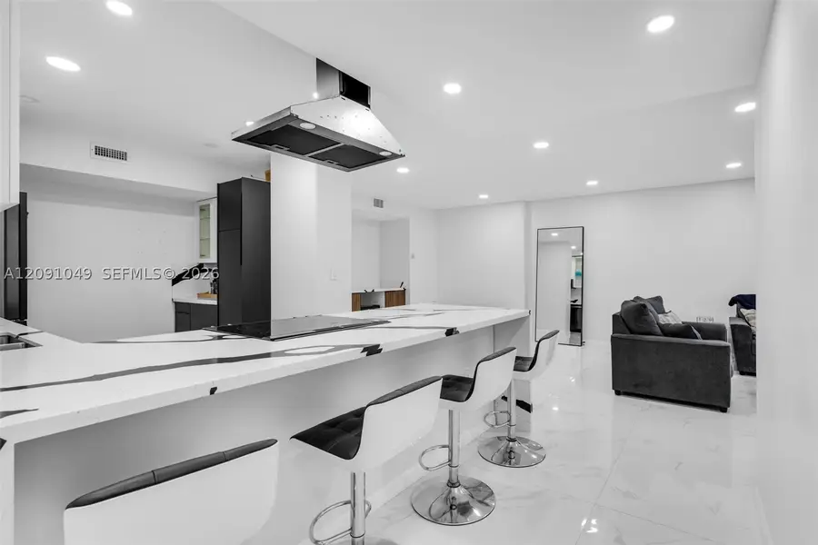 3800 Hillcrest Dr #203, Hollywood, FL 33021 - #2