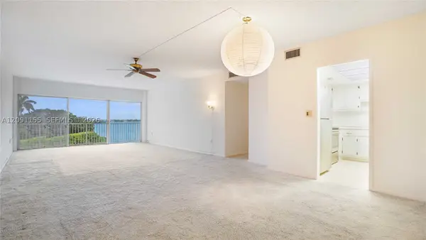 1700 NE 105th St #406, Miami Shores, FL 33138