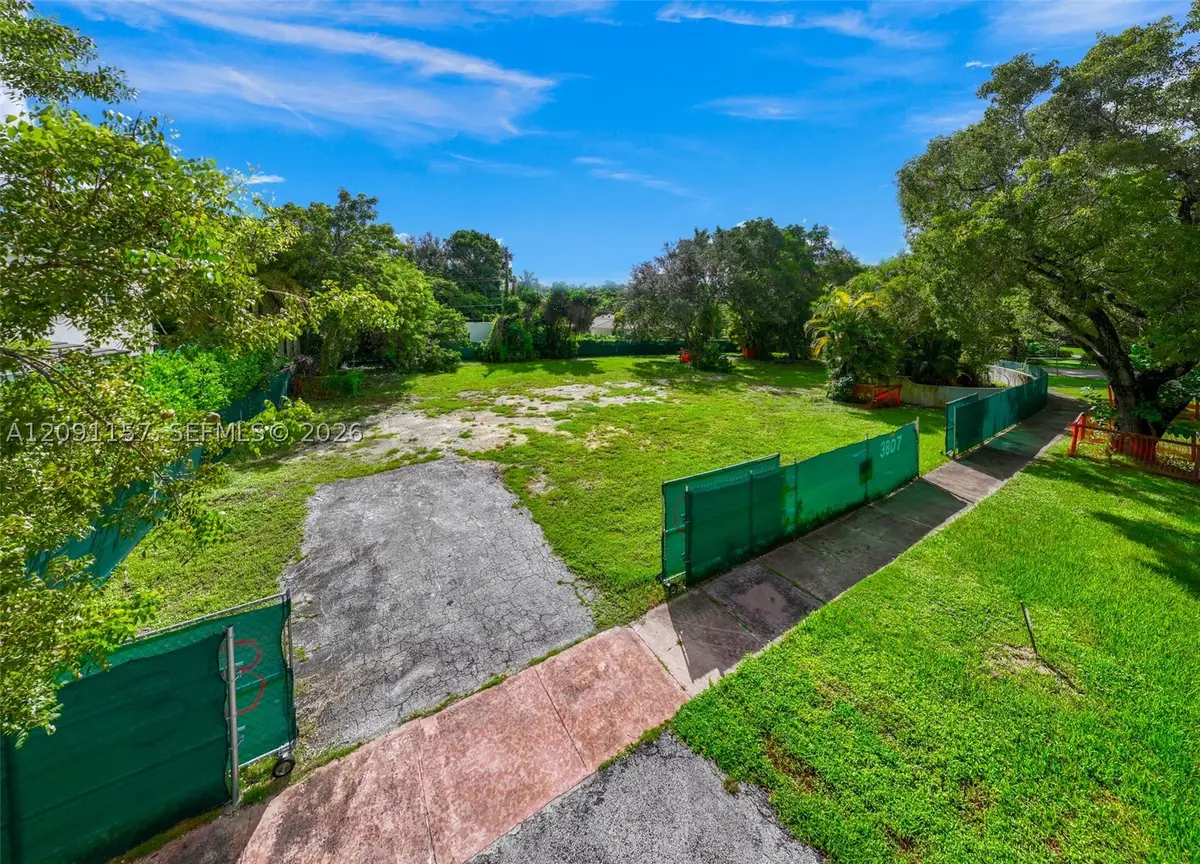 3807 Durango St, Coral Gables, FL 33134 - #1