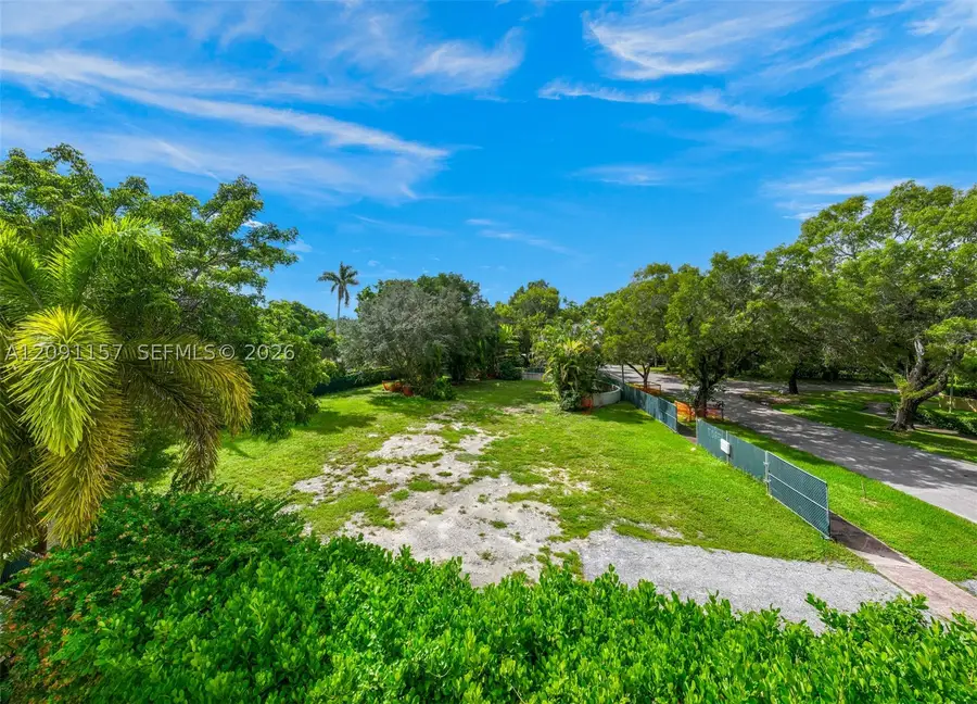 3807 Durango St, Coral Gables, FL 33134 - #2