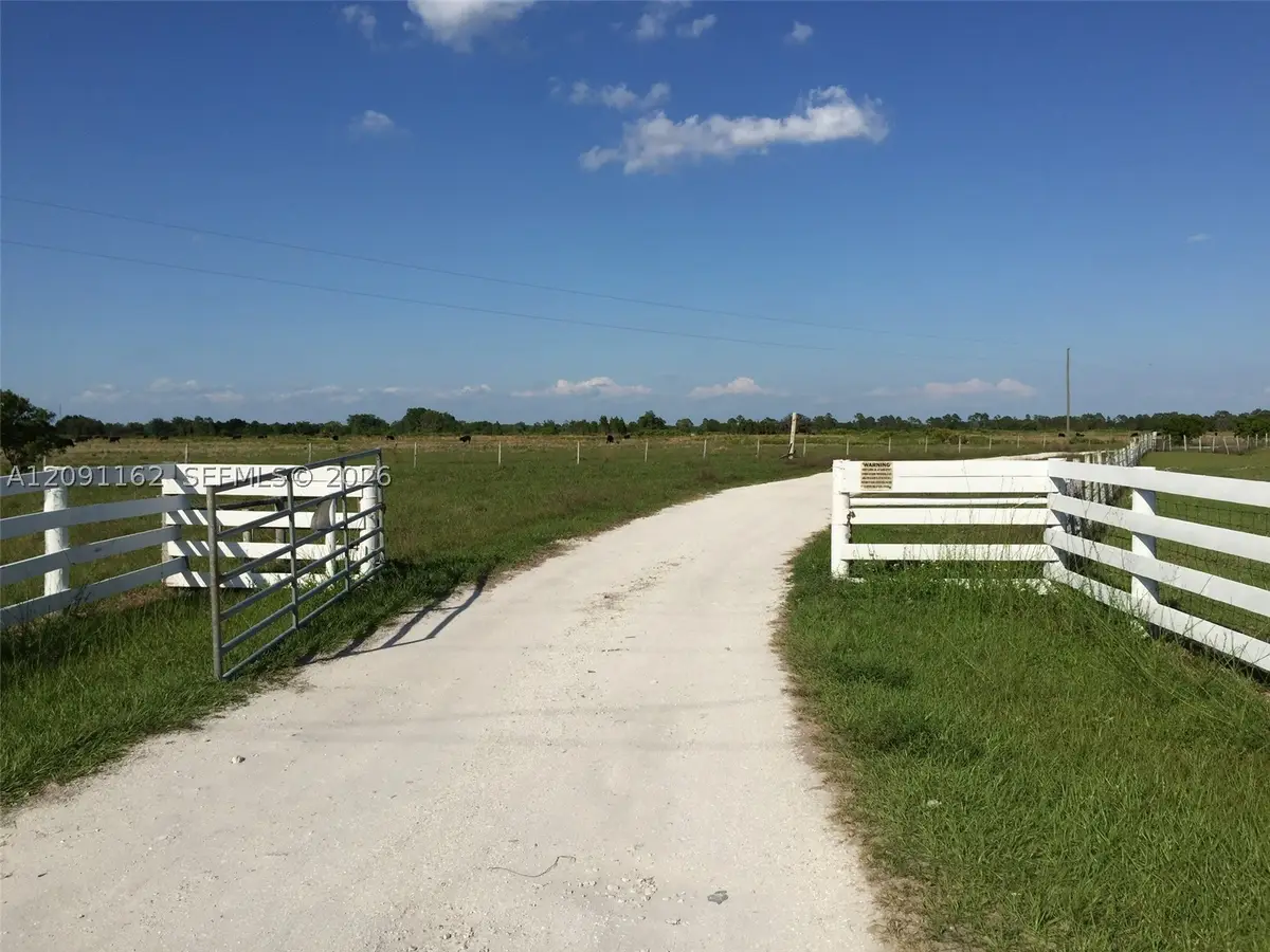 315 Detjens Dairy Rd, Venus, FL 33960 - #1