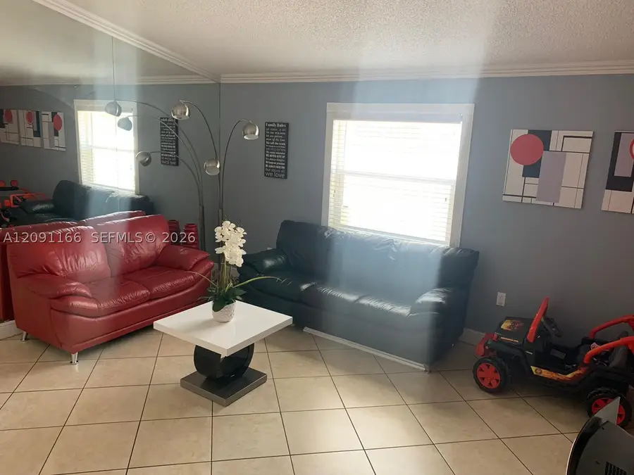 6940 W 25th Ln, Hialeah, FL 33016 - #3