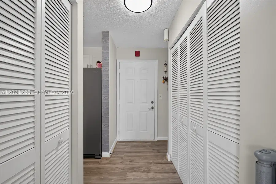 6205 Kendale Lakes Cir #281, Miami, FL 33183 - #2