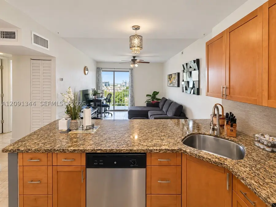 4550 NW 9th St #901E, Miami, FL 33126 - #3