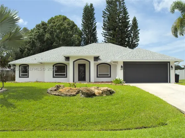 1882 SW Alberca Ln, Port St Lucie, FL 34953
