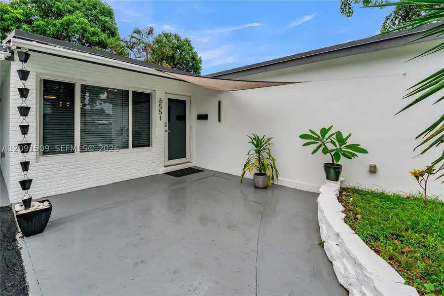 6551 Scott St, Hollywood, FL 33024 - #2