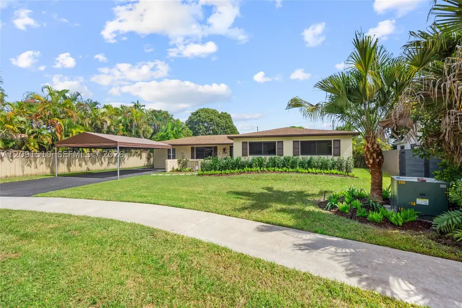 10221 SW 109th St, Miami, FL 33176 - #2