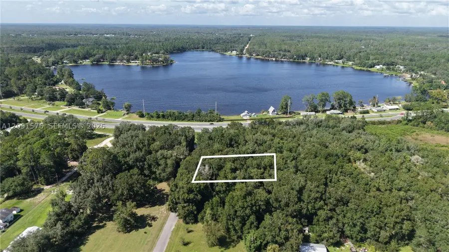 104 Twin Lake Grove Dr, Interlachen Florahome, FL 32148 - #2