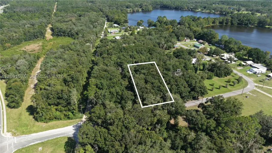 104 Twin Lake Grove Dr, Interlachen Florahome, FL 32148 - #3