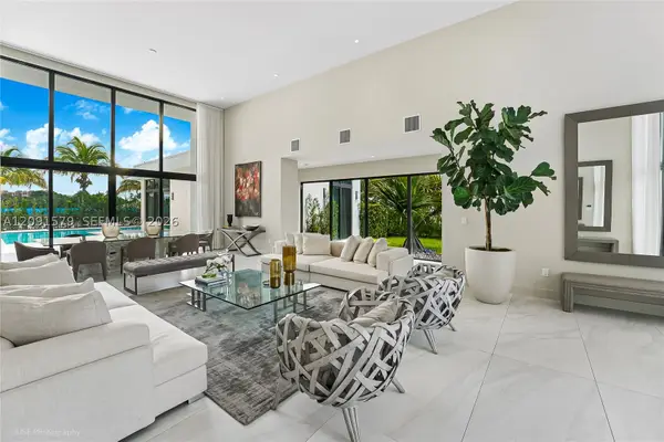 16629 Botaniko Dr, Weston, FL 33326