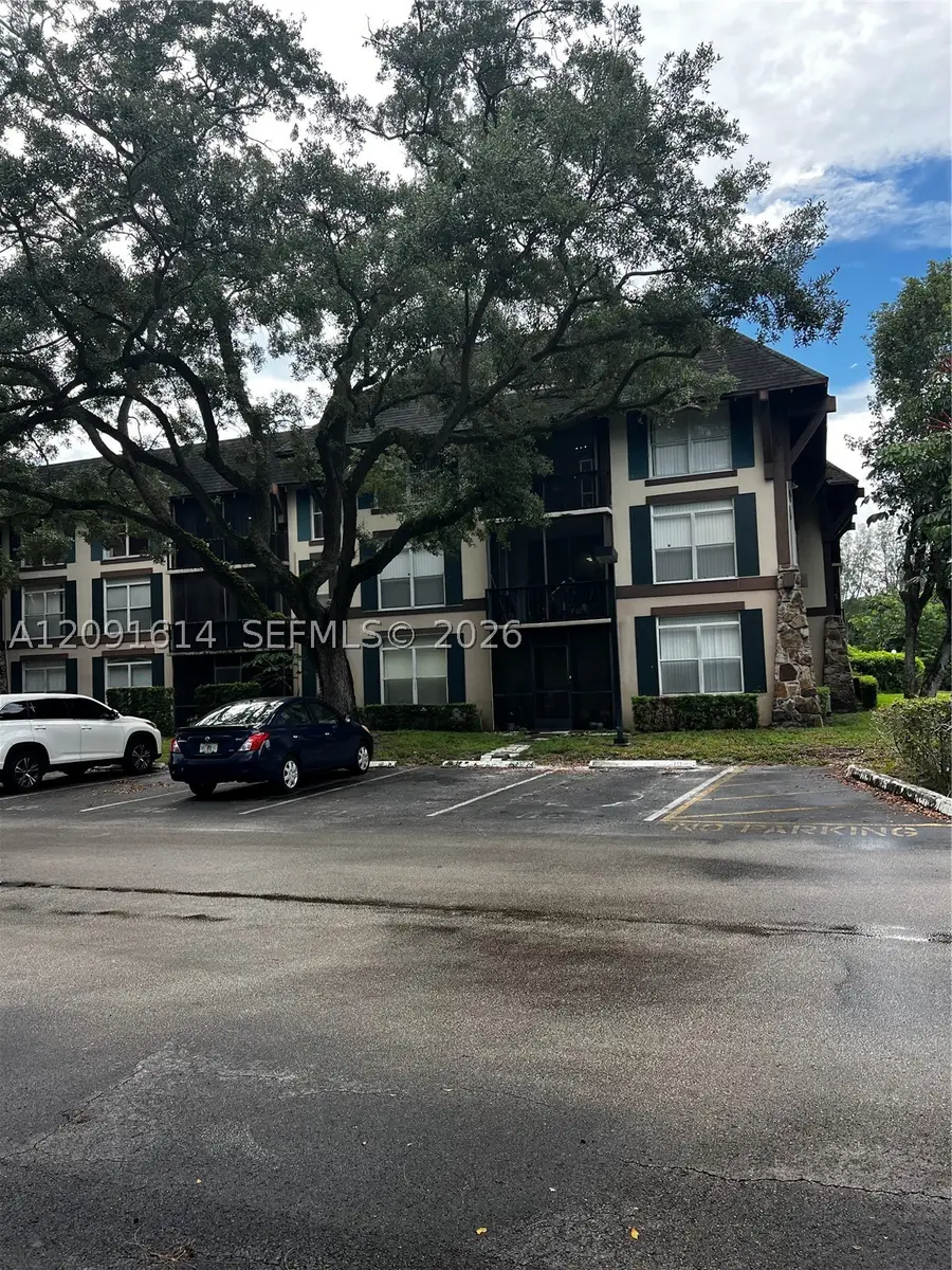 3720 Inverrary Dr #1W, Lauderhill, FL 33319 - #2