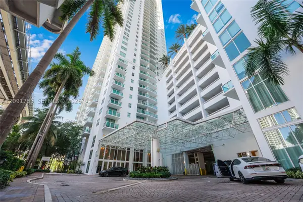 31 SE 5th St #409, Miami, FL 33131