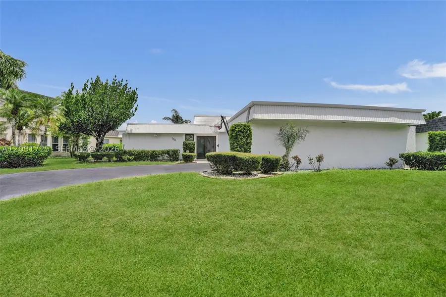 5704 Coco Palm Dr, Tamarac, FL 33319 - #2