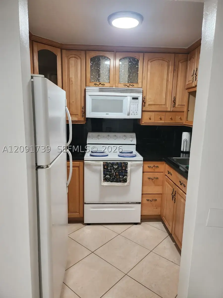 1725 W 60th St #F202, Hialeah, FL 33012 - #2